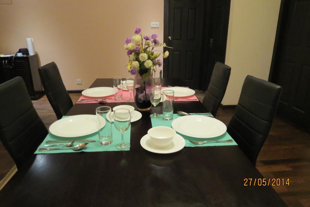 Retreat Serviced Apartment Kathmandu Bagian luar foto