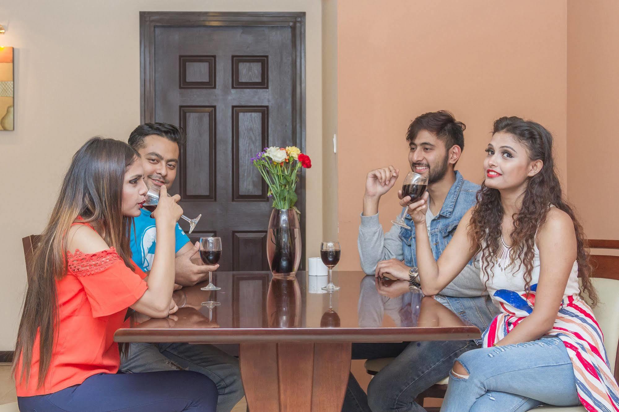 Retreat Serviced Apartment Kathmandu Bagian luar foto